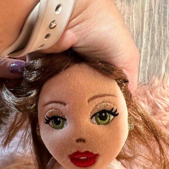 TY Cutie Cathy Doll Poseable doll with shirt and jeans - Picture 5 of 9